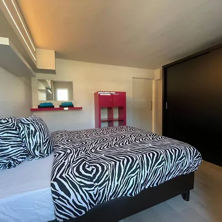 Modern Flat With Garden Ostend